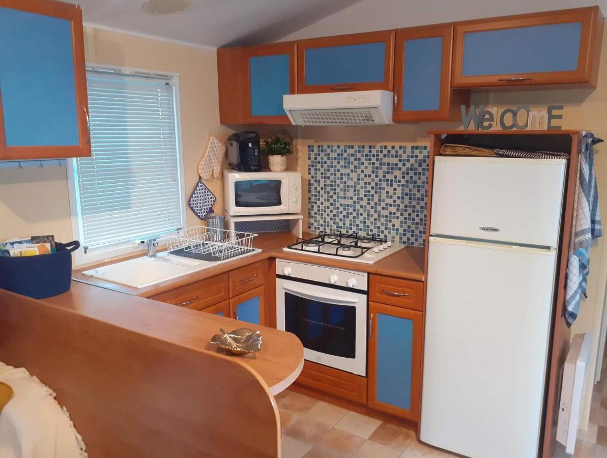 Mobil-home Le pin bleu Mees Bagian luar foto