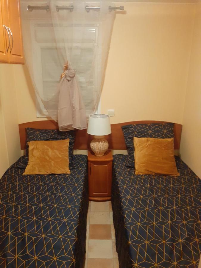 Mobil-home Le pin bleu Mees Bagian luar foto